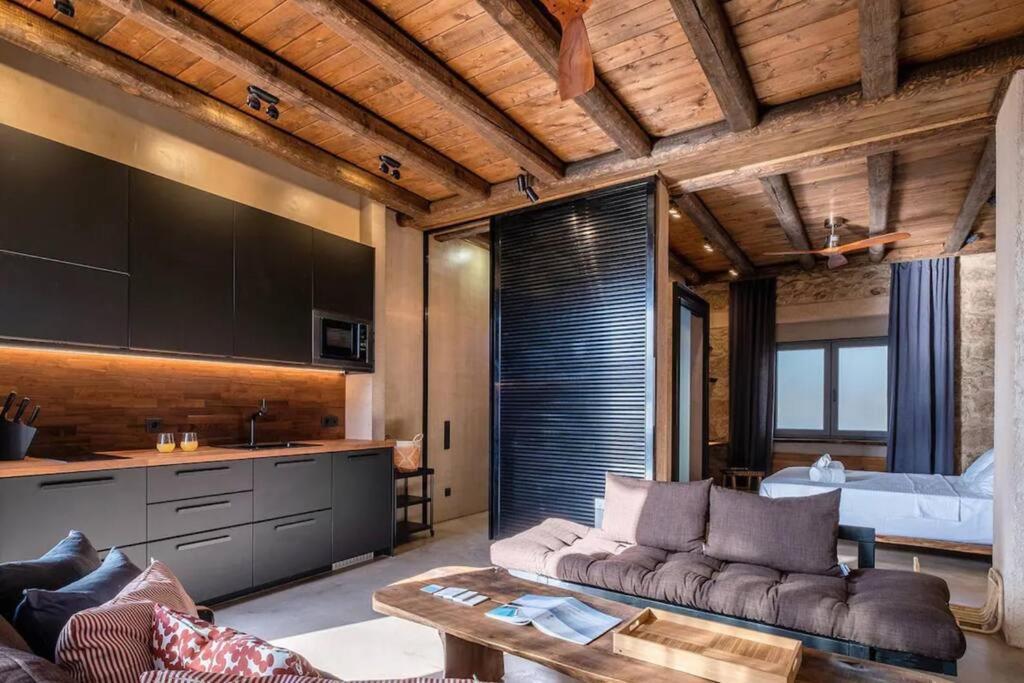 Sea View Garden Suites Pireus Exteriör bild