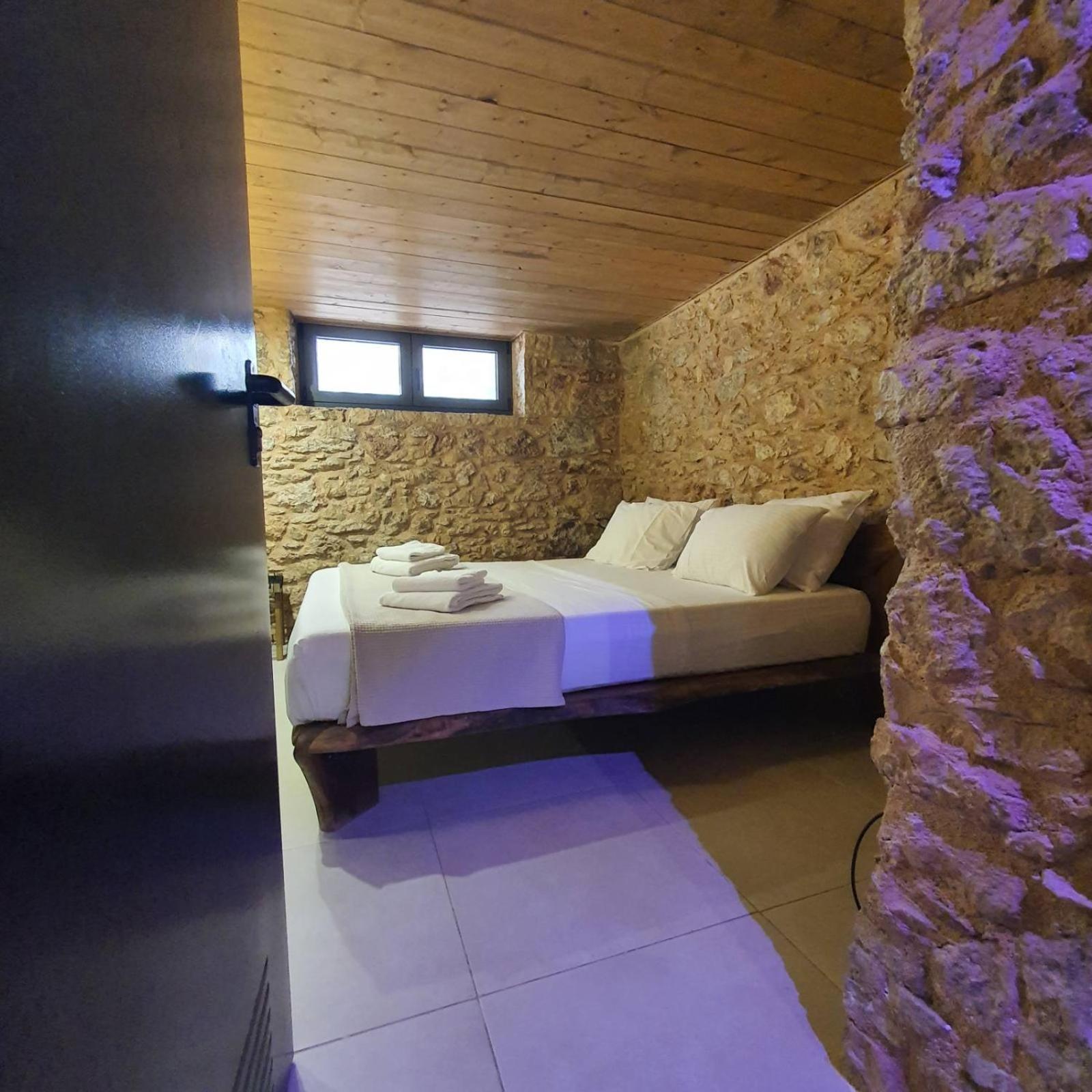 Sea View Garden Suites Pireus Exteriör bild