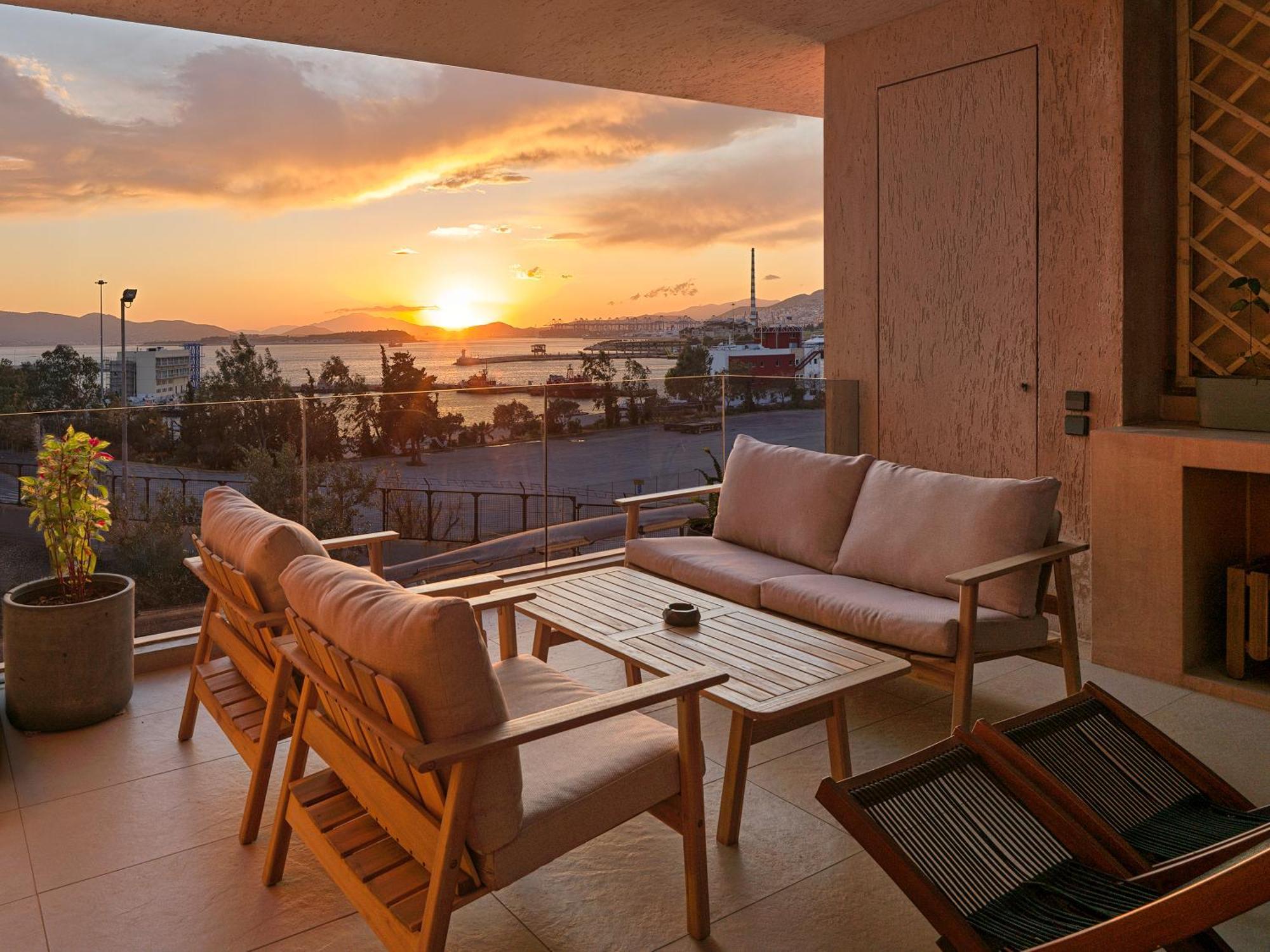 Sea View Garden Suites Pireus Exteriör bild